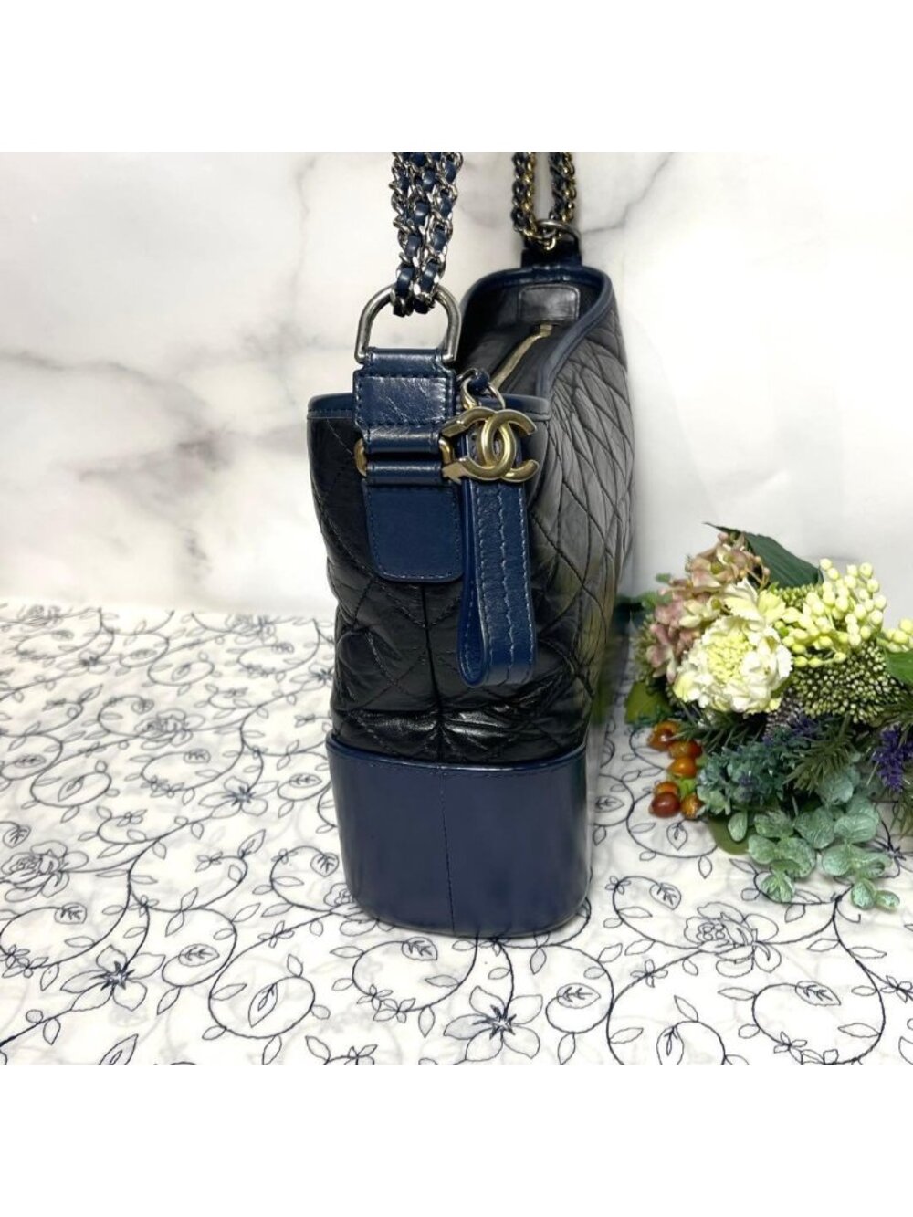 Chanel Gabriel Bicolor Quilted Shoulder - Picture 6 of 14
